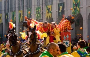 ivrea karneval orangenschlacht